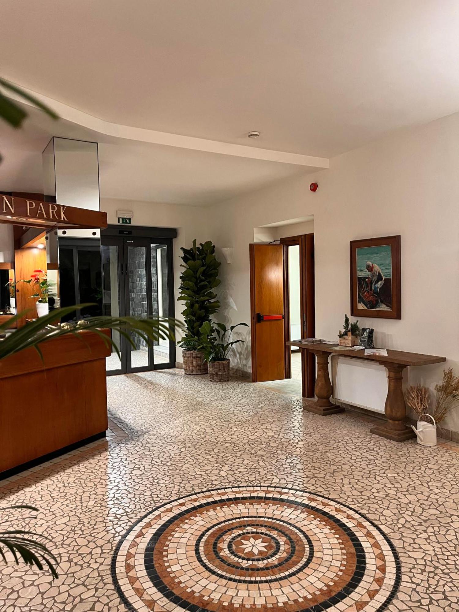 Hotel Eden Park Diano Marina Exterior foto